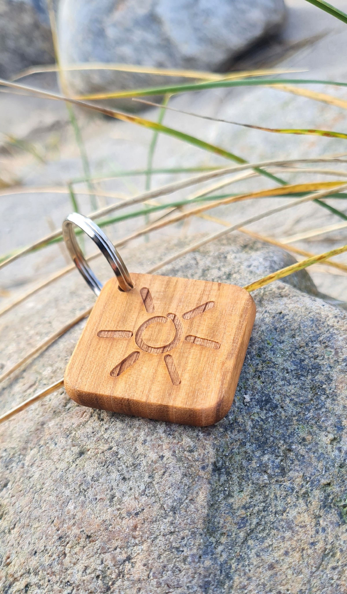 Bild von Schlüsselanhänger Holz-Sonne